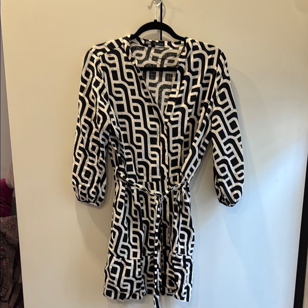 Zara Black and White Geometric Long Sleeve Dress